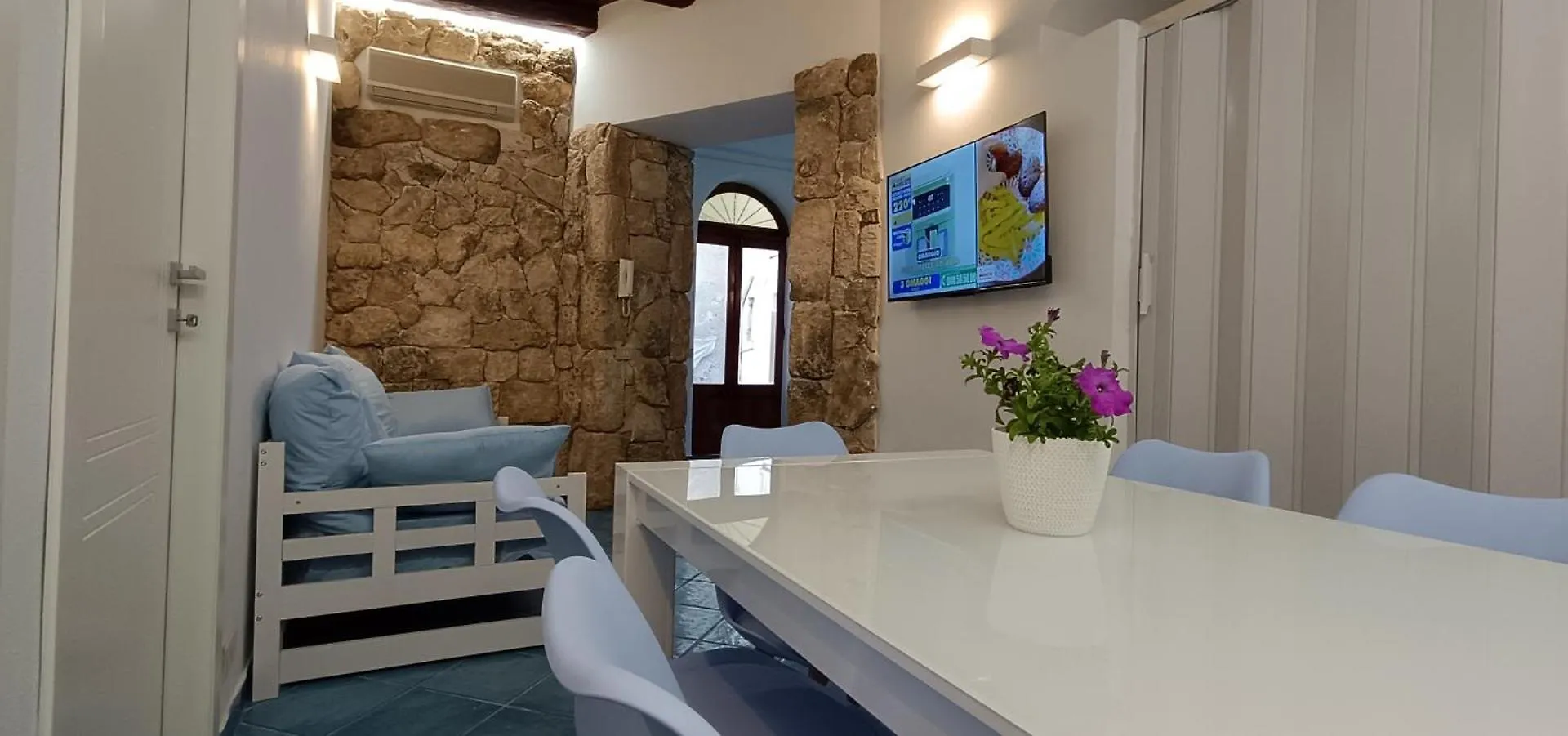 Apartment Charme Cefalu