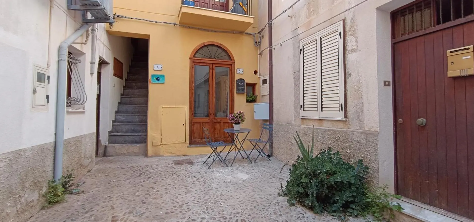 Apartment Charme Cefalu